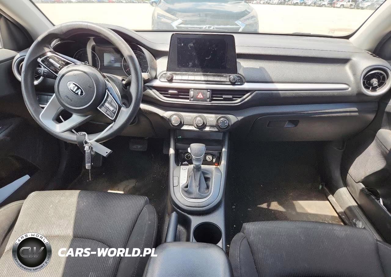 2021 Kia Forte Lxs VIN:3KPF24AD8ME325246 - 8
