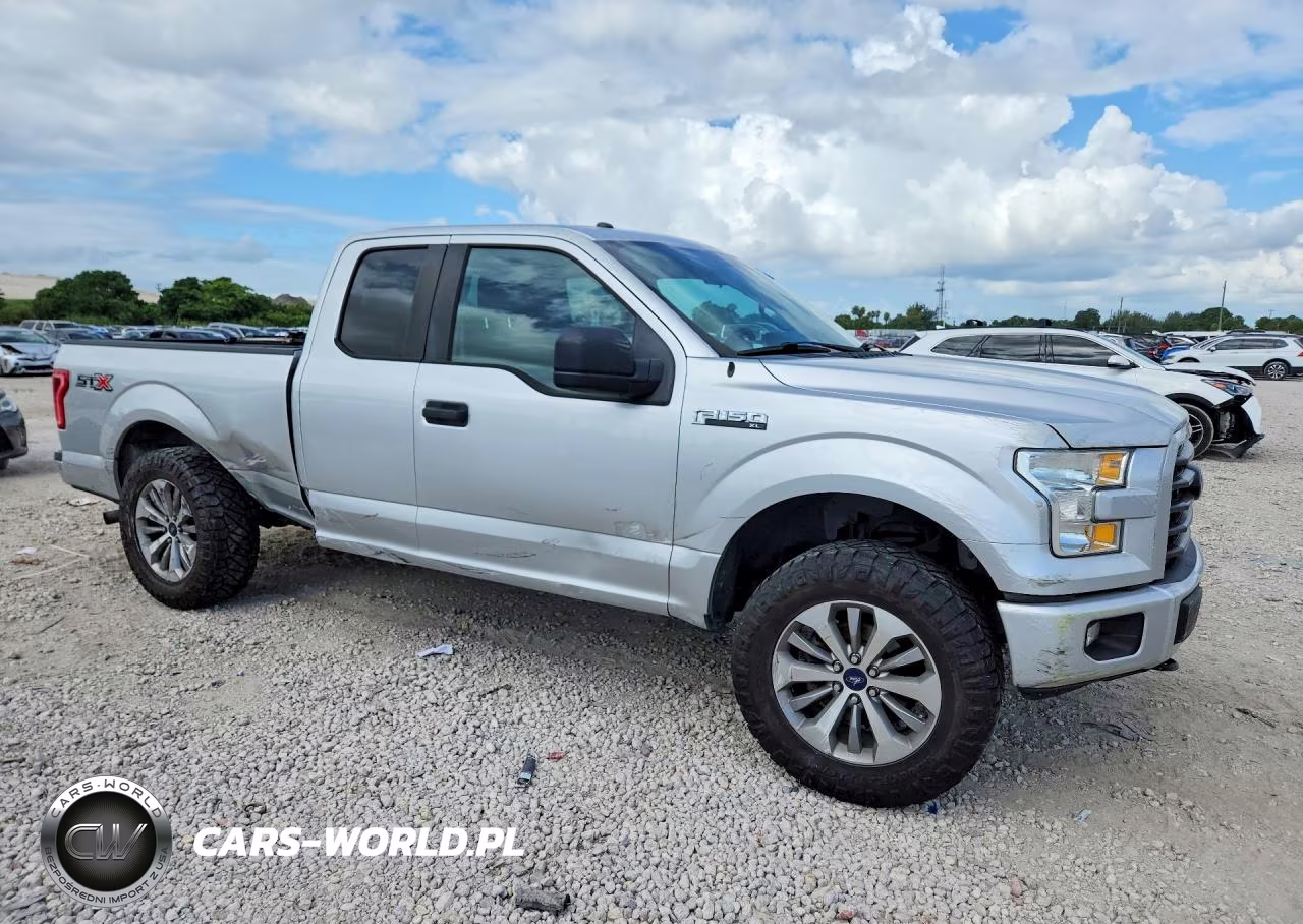 2017 Ford F150 Super Cab VIN:1FTEX1CP6HFA64472 - 4