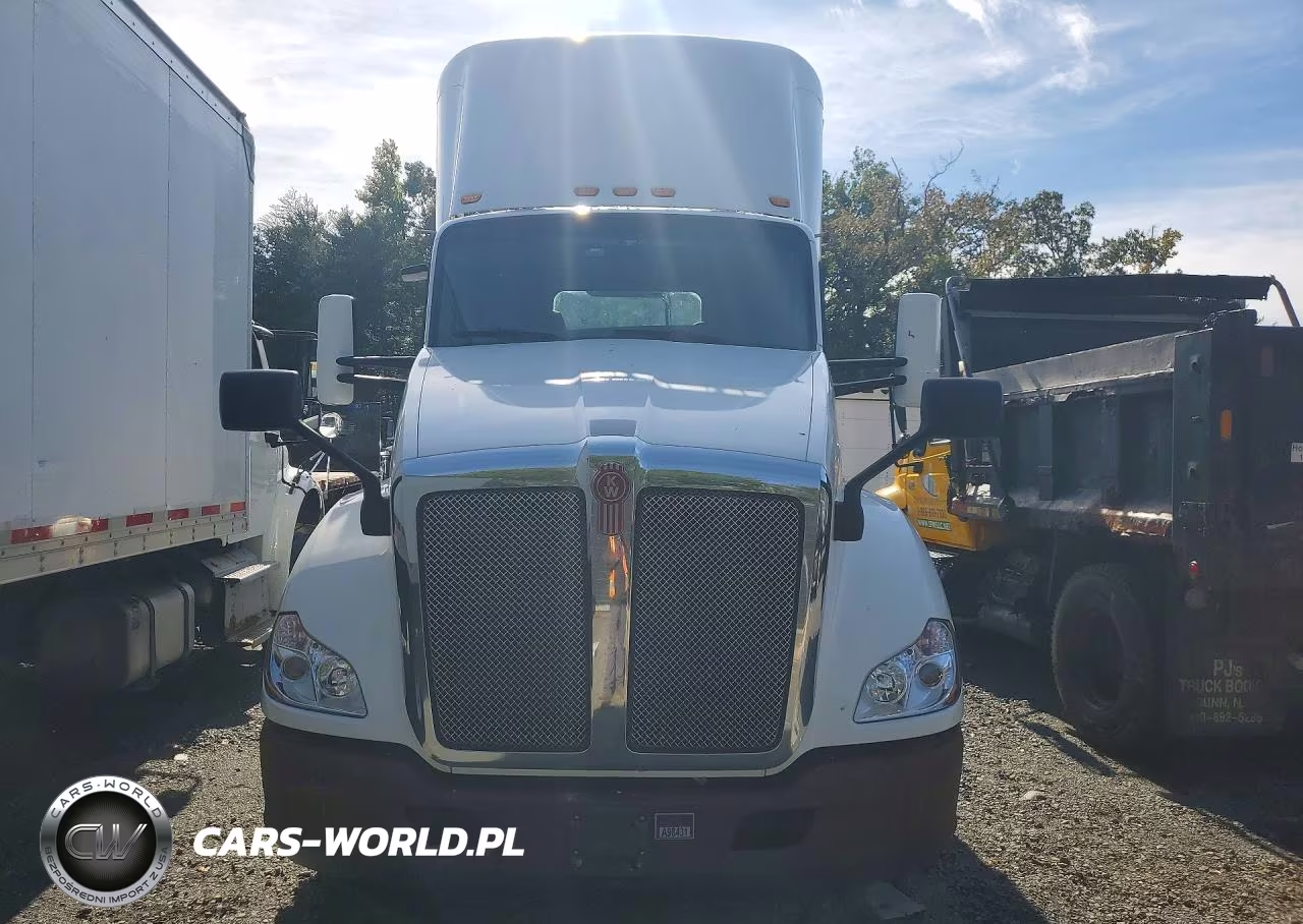 2016 Kenworth T680 Semi Truck VIN:1XKYA48X2GJ496369 - 5