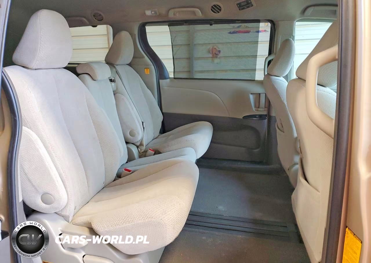 2013 Toyota Sienna Le VIN:5TDKK3DC9DS362789 - 11
