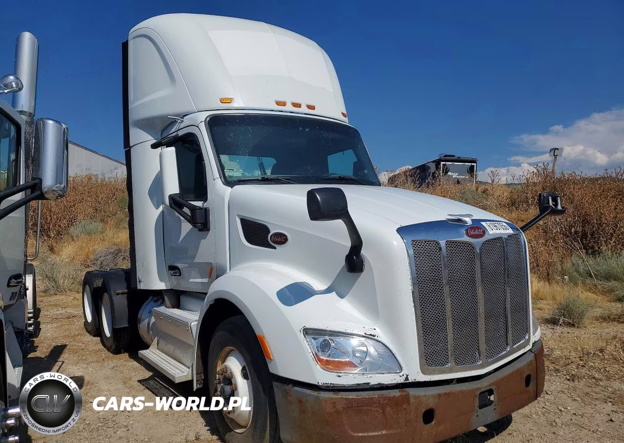 2016 Peterbilt 579 Semi Truck VIN:1XPBD49X2GD360621 - 4