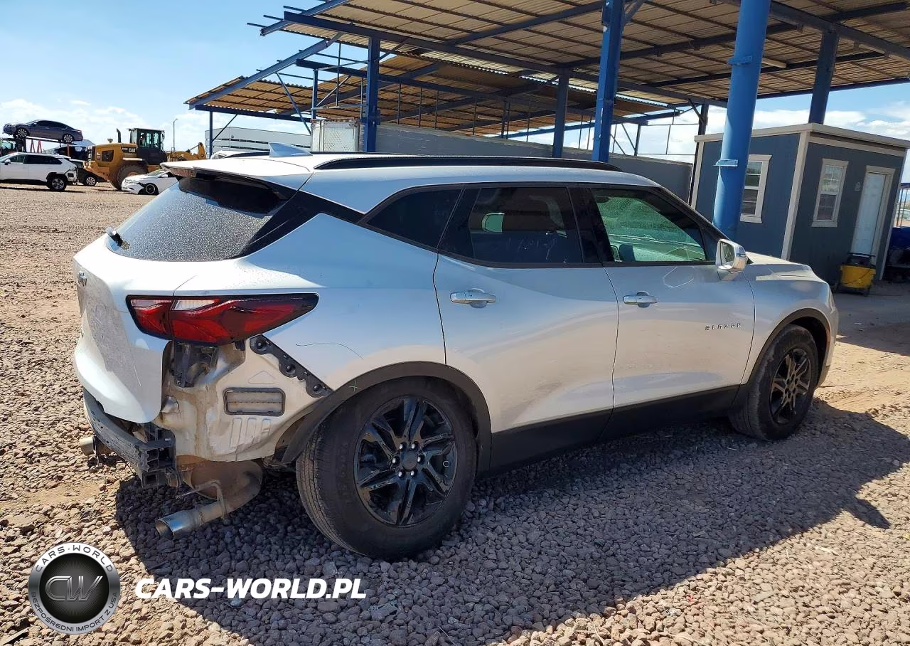 2020 Chevrolet Blazer 2Lt VIN:3GNKBCRS3LS558924 - 3