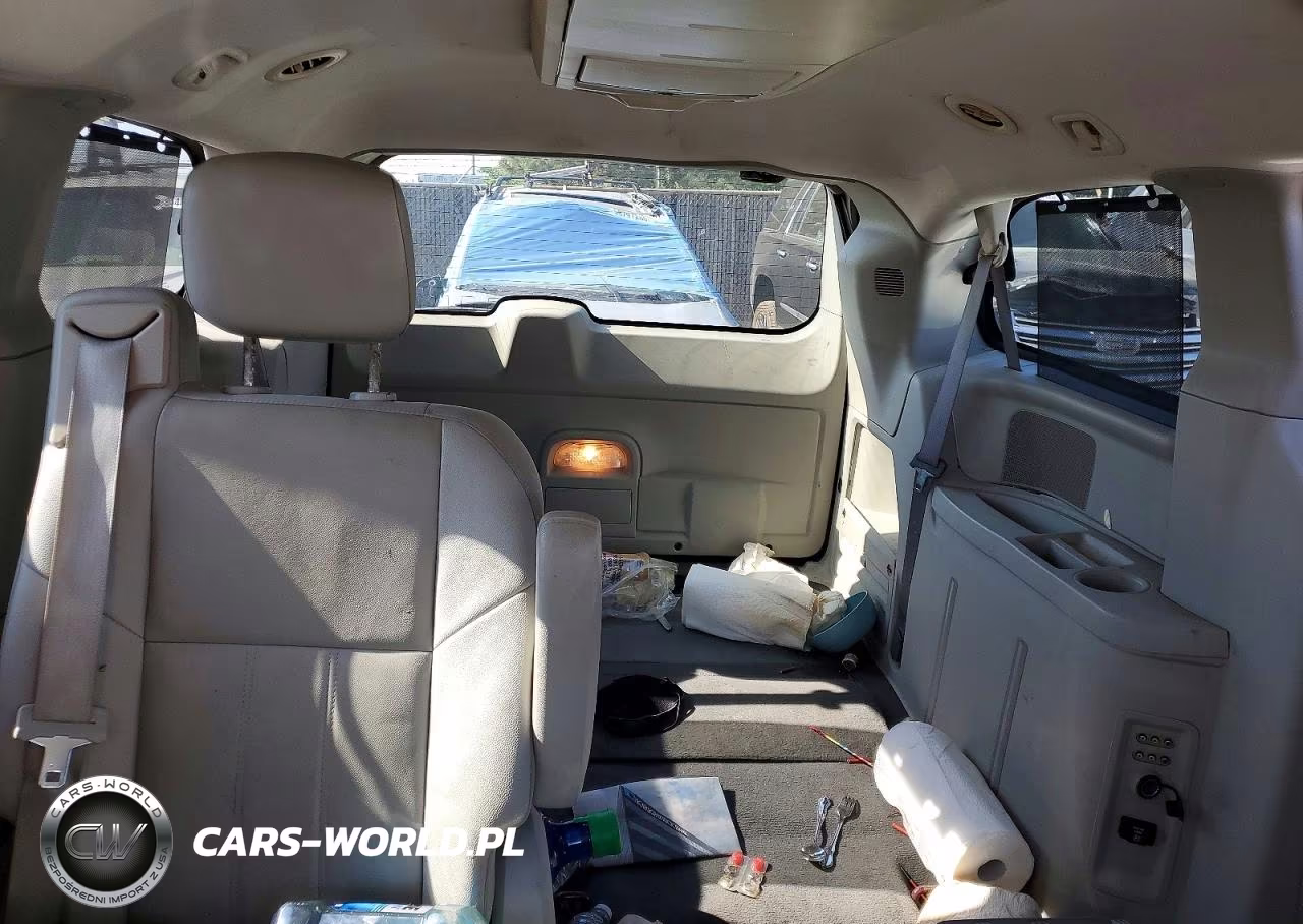 2009 Chrysler Town & Country Touring VIN:2A8HR54109R567717 - 10