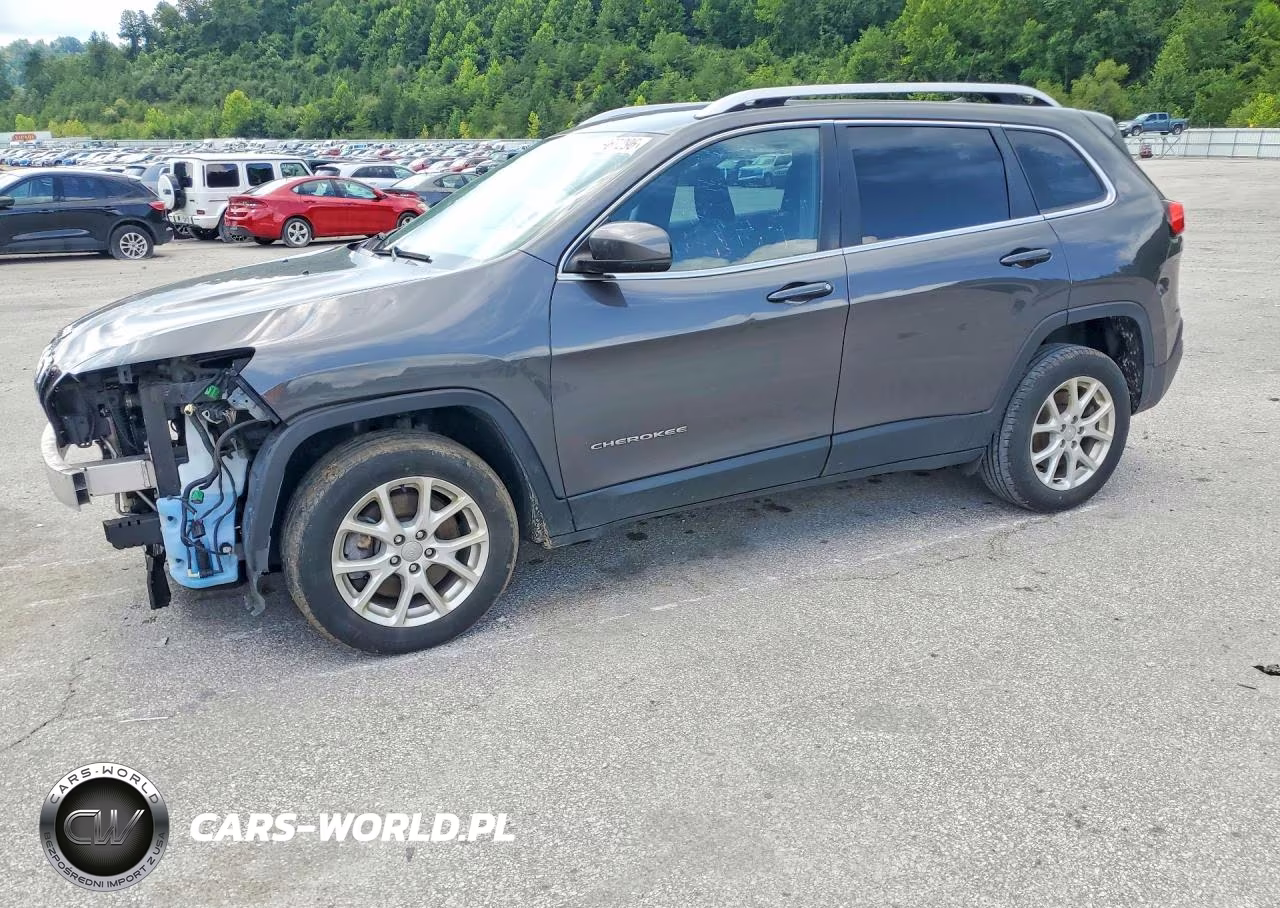 2017 Jeep Cherokee Latitude VIN:1C4PJMCS8HW615114 - 1