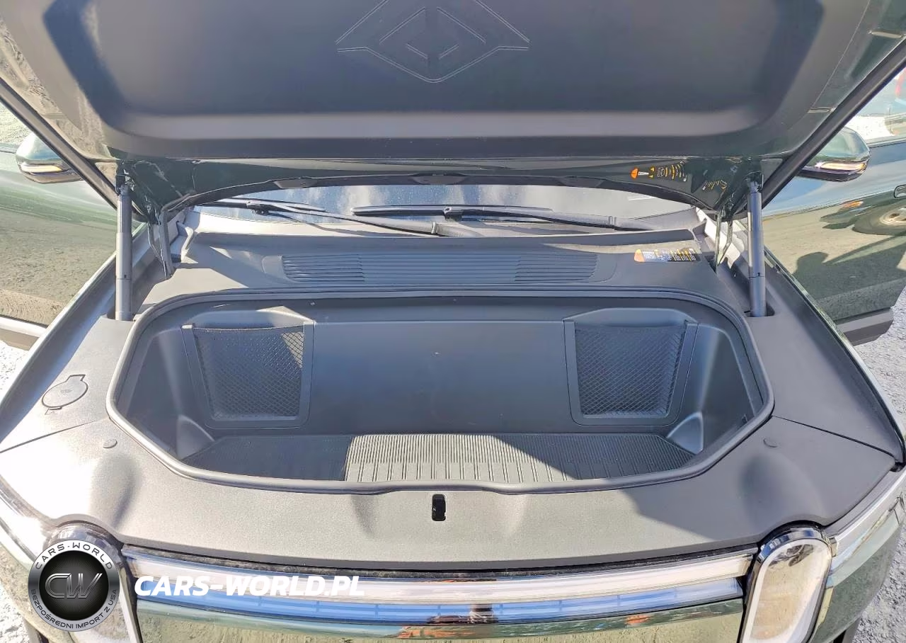 2026 Rivian R1S Adventure VIN:7PDSGGBA5TN083900 - 12
