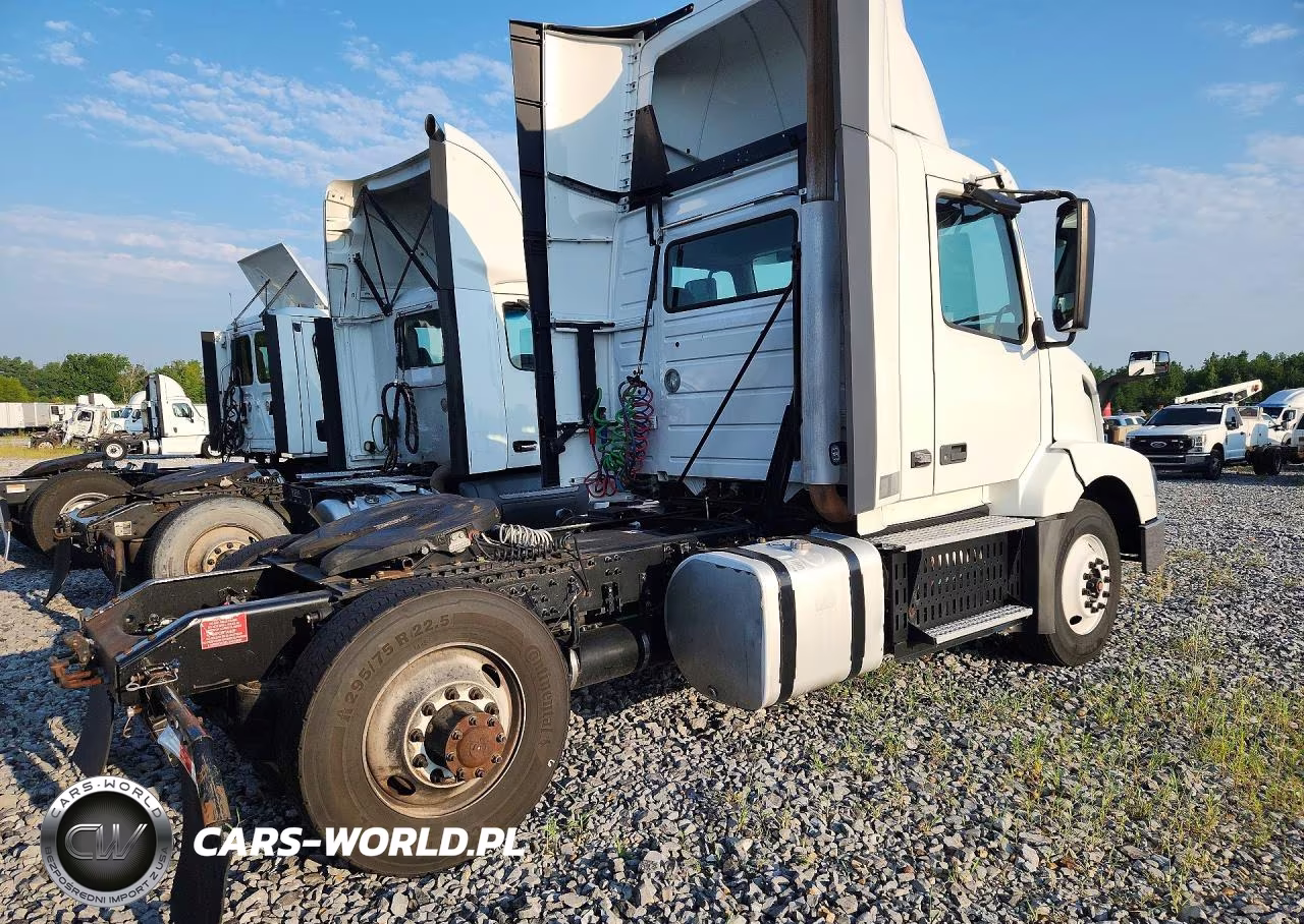 2017 Volvo Vnl Semi Truck VIN:4V4N39TGXHN977448 - 3