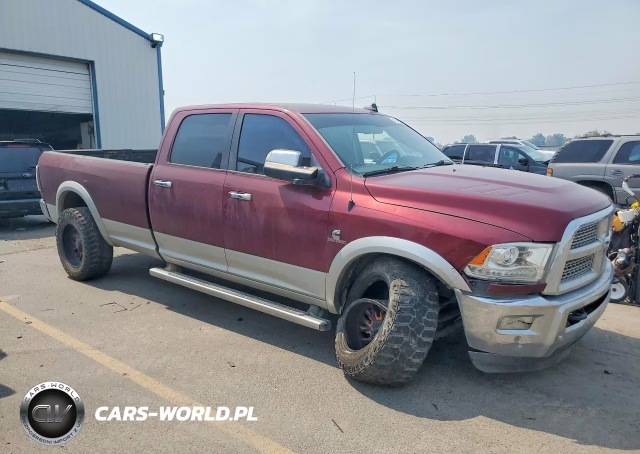 2018 Ram 3500 Laramie VIN:3C63R3JL8JG111963 - 4