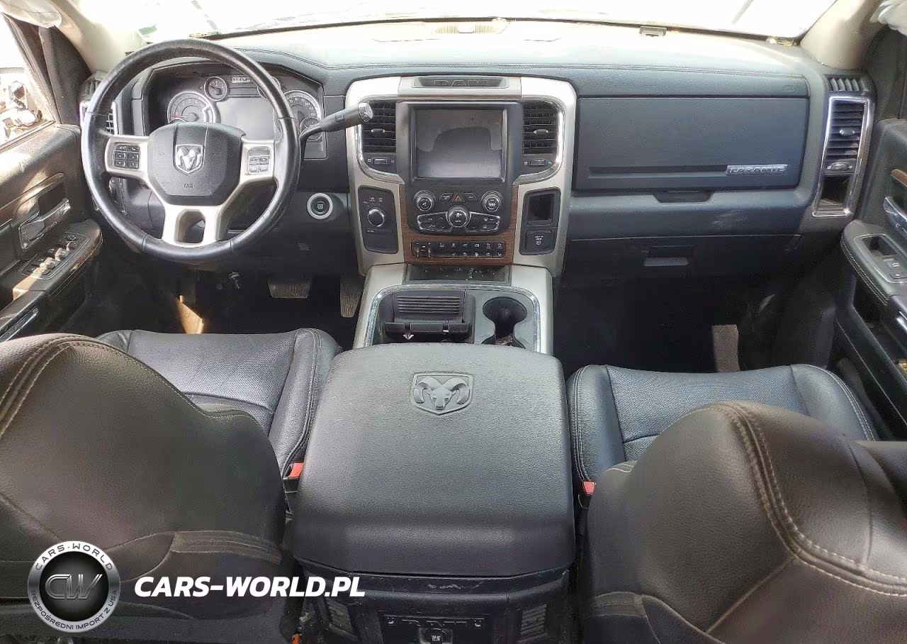 2018 Ram 3500 Laramie VIN:3C63R3JL8JG111963 - 8