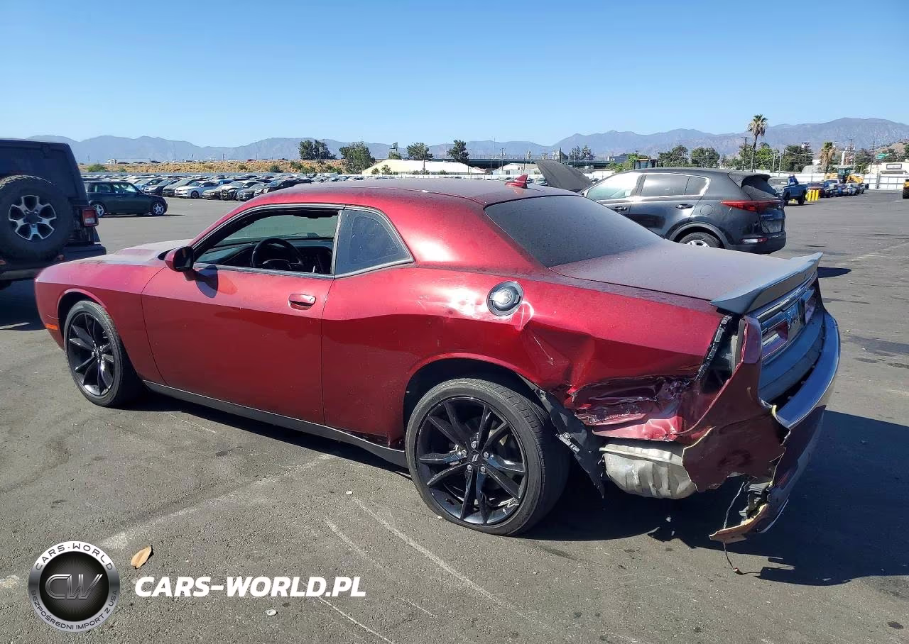 2018 Dodge Challenger Sxt VIN:2C3CDZAG6JH280588 - 2