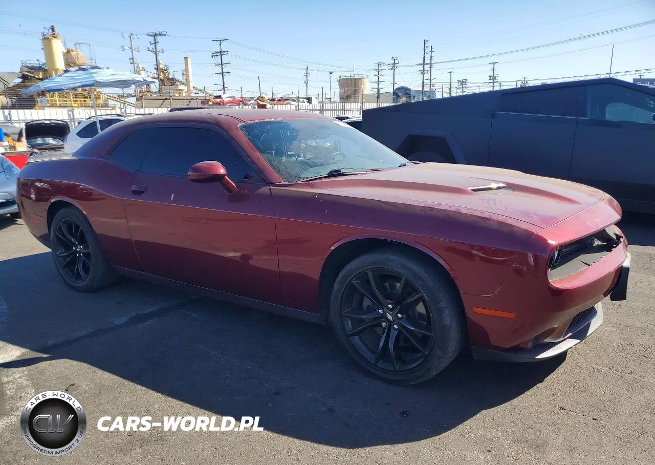 2018 Dodge Challenger Sxt VIN:2C3CDZAG6JH280588 - 4