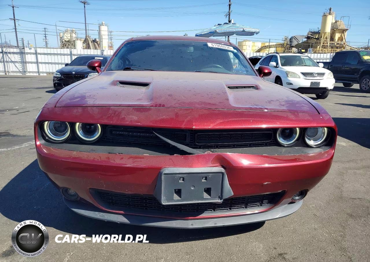 2018 Dodge Challenger Sxt VIN:2C3CDZAG6JH280588 - 5