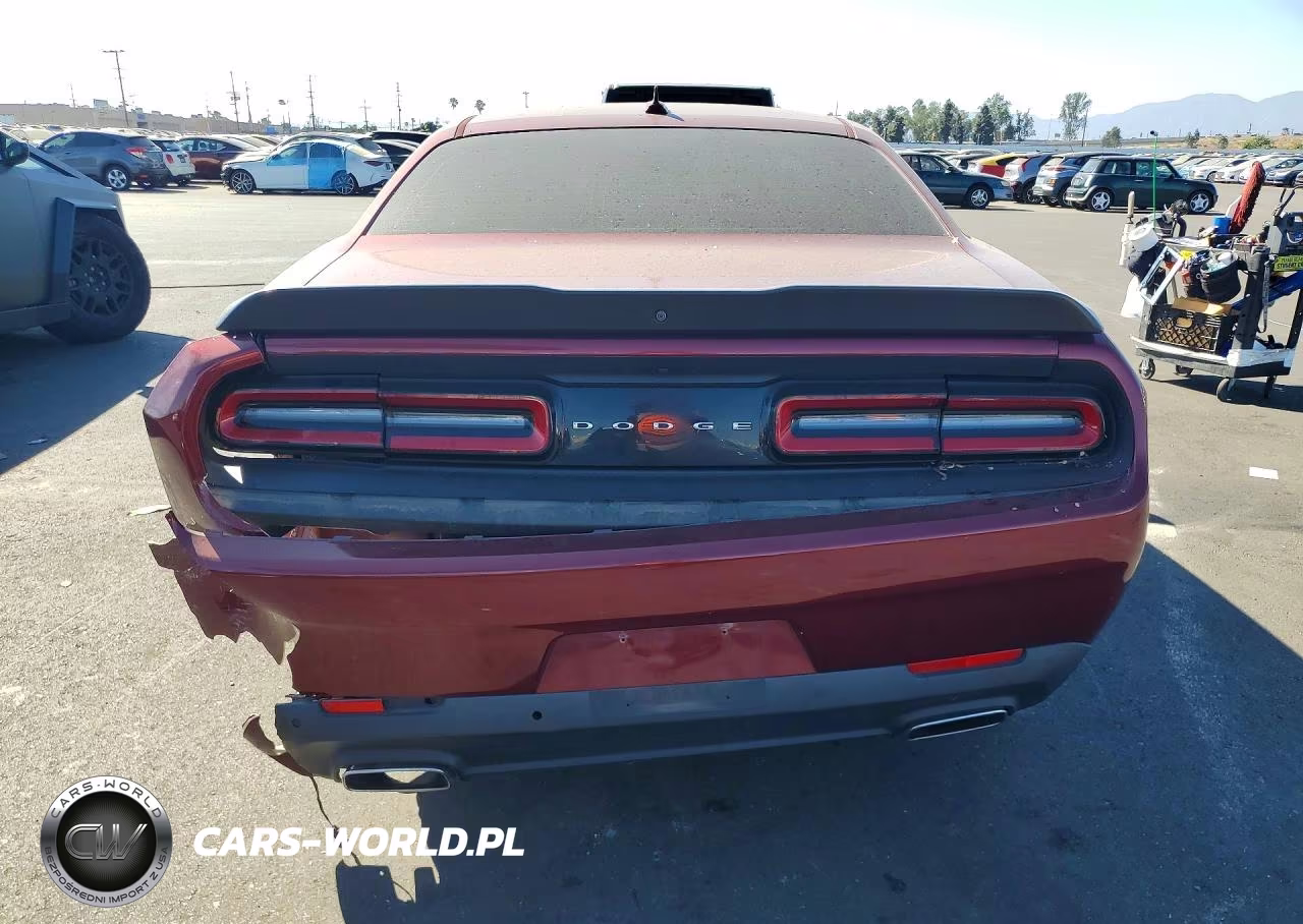 2018 Dodge Challenger Sxt VIN:2C3CDZAG6JH280588 - 6