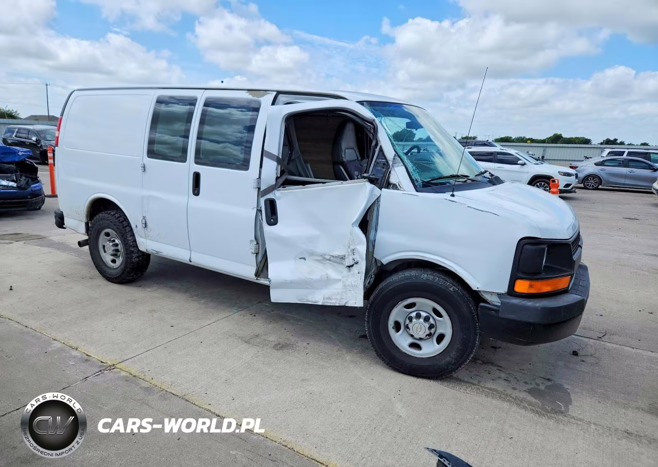 2012 Chevrolet Express G2500 VIN:1GCWGFCA7C1156418 - 4