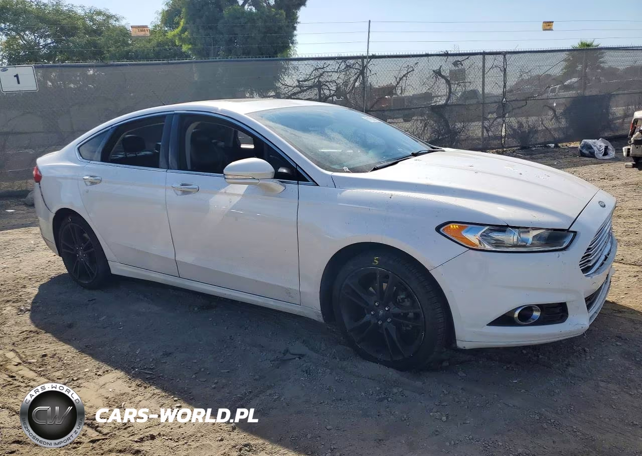 2013 Ford Fusion Titanium VIN:3FA6P0K9XDR303705 - 4