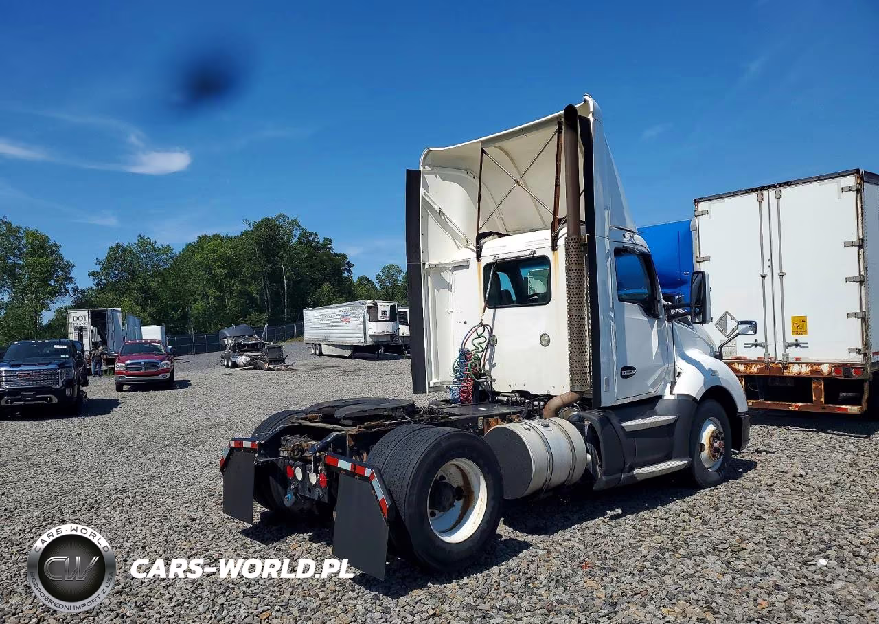 2016 Kenworth T680 Semi Truck VIN:1XKYA48X3GJ496378 - 3