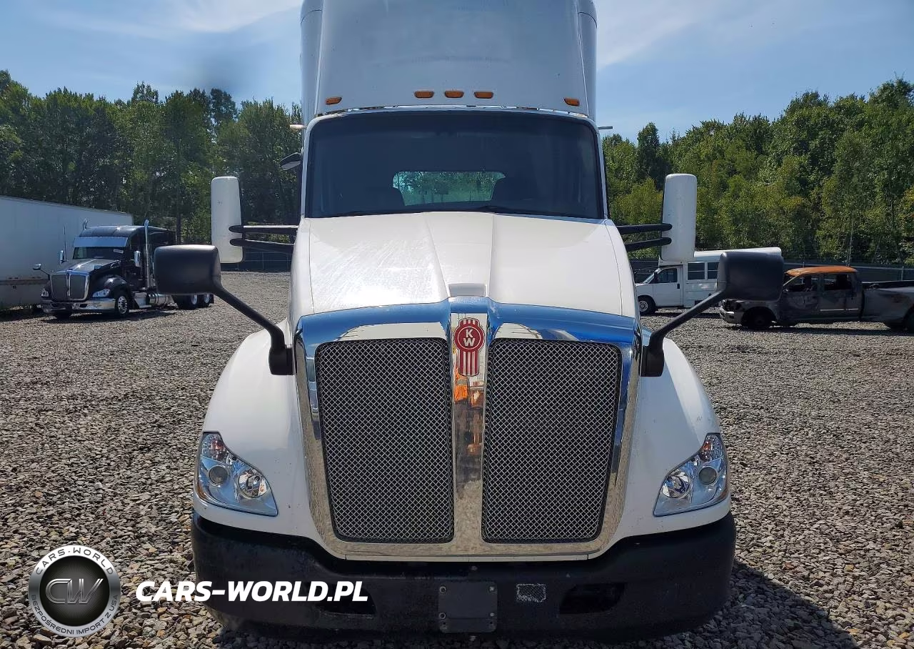2016 Kenworth T680 Semi Truck VIN:1XKYA48X3GJ496378 - 5