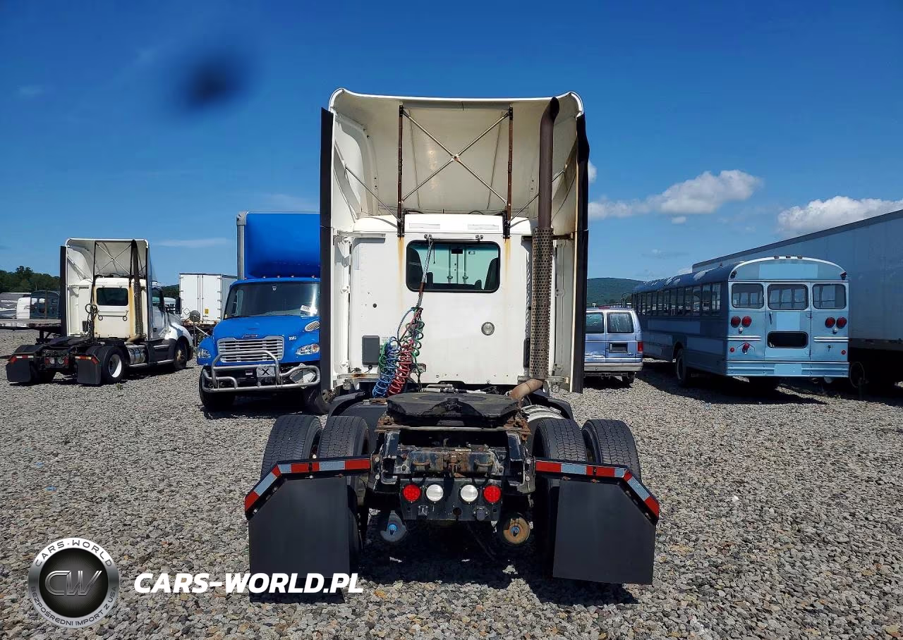 2016 Kenworth T680 Semi Truck VIN:1XKYA48X3GJ496378 - 6