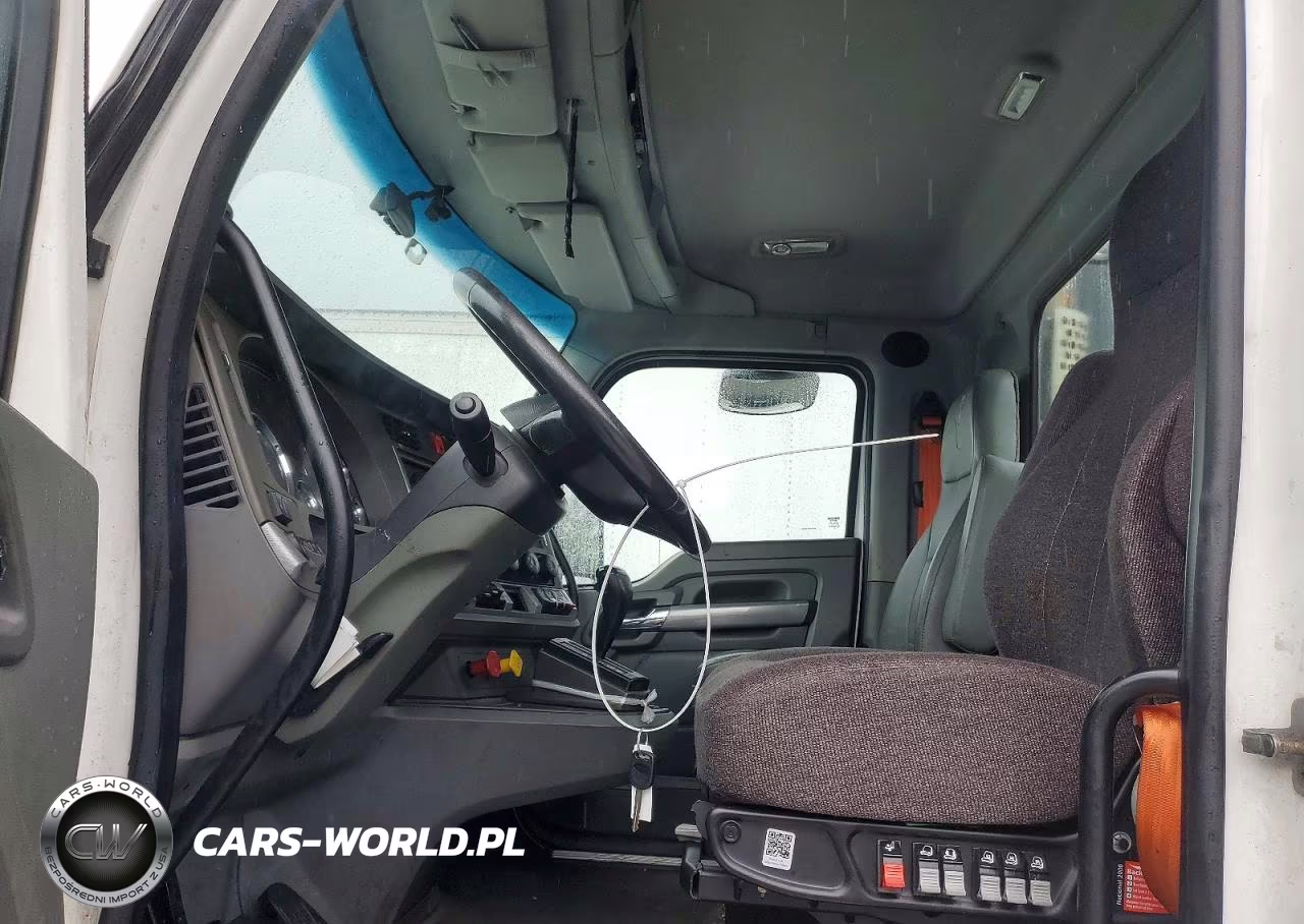 2016 Kenworth T680 Semi Truck VIN:1XKYA48X3GJ496378 - 7