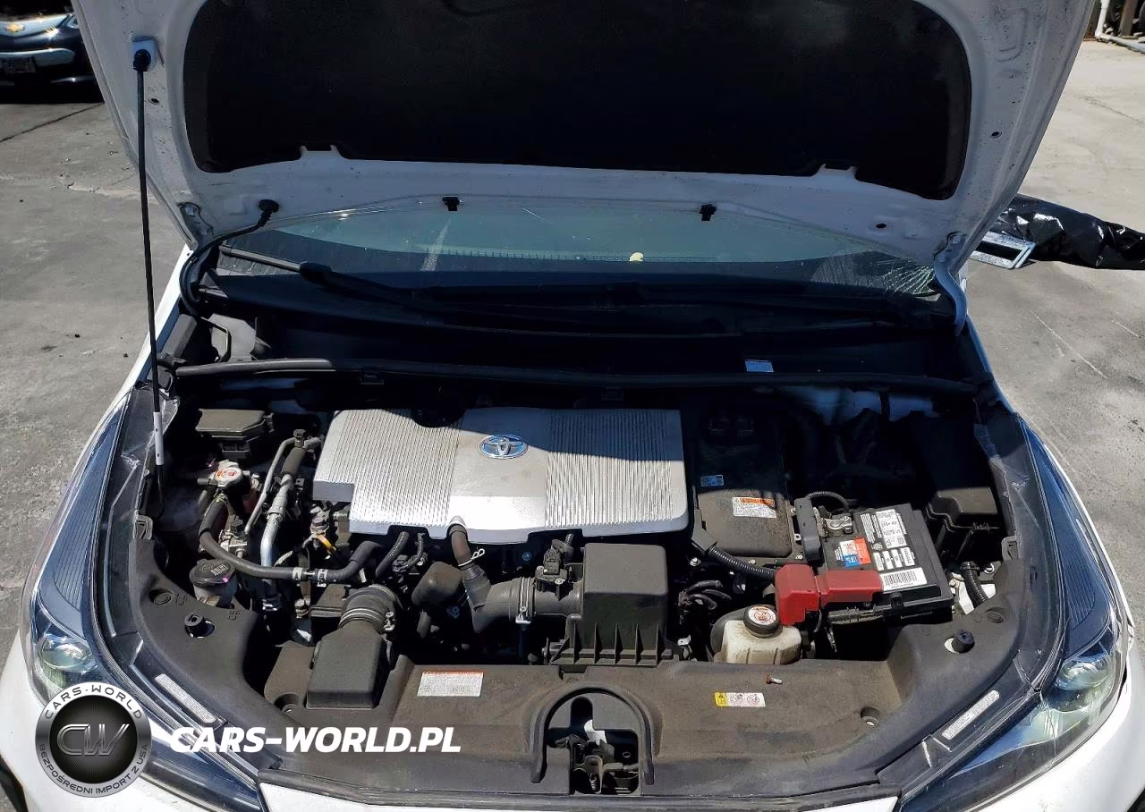 2021 Toyota Prius Le VIN:JTDKAMFU4M3152245 - 11