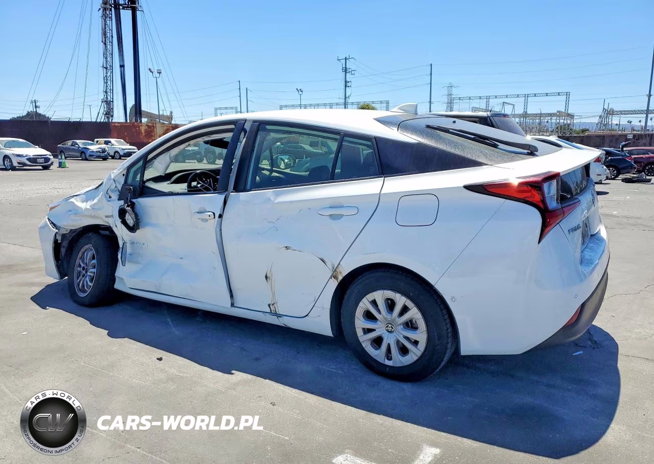 2021 Toyota Prius Le VIN:JTDKAMFU4M3152245 - 2