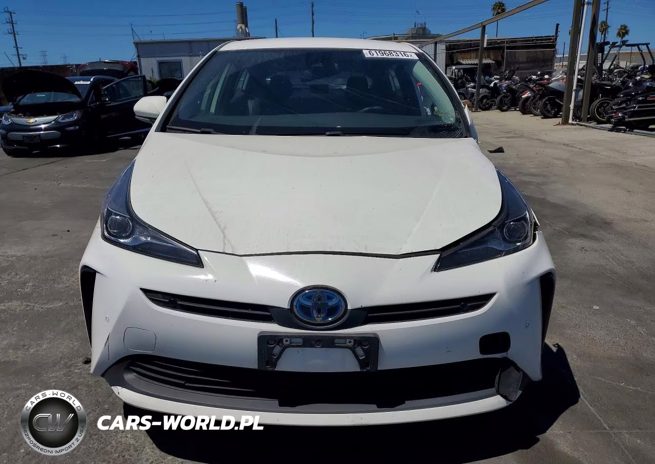 2021 Toyota Prius Le VIN:JTDKAMFU4M3152245 - 5