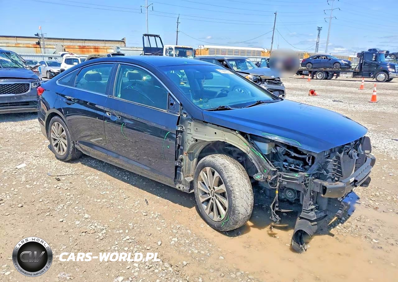2015 Hyundai Sonata Sport VIN:5NPE34AF7FH218343 - 4