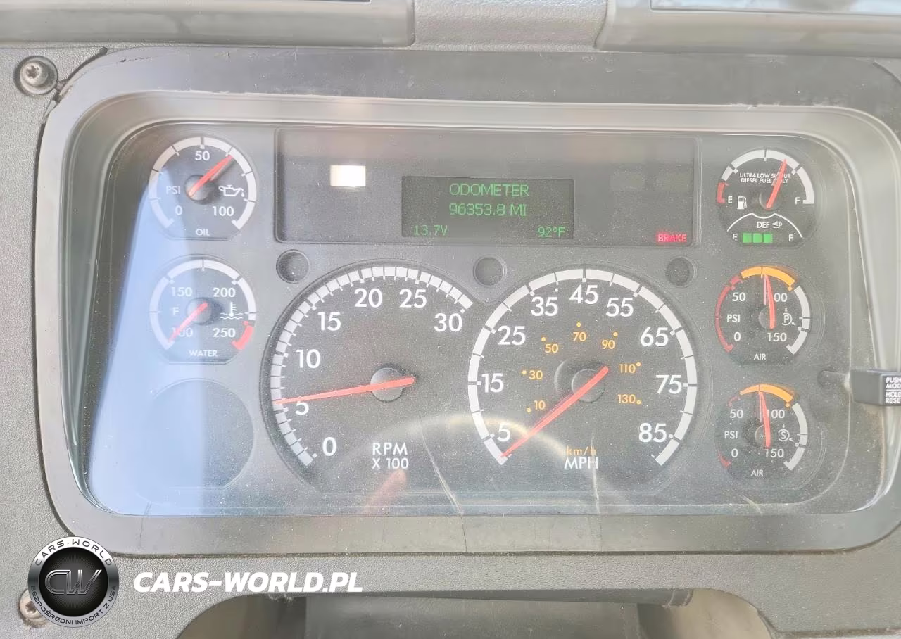 2015 Freightliner Cascadia Semi Truck VIN:1FUJGEDV2FLGJ9768 - 9