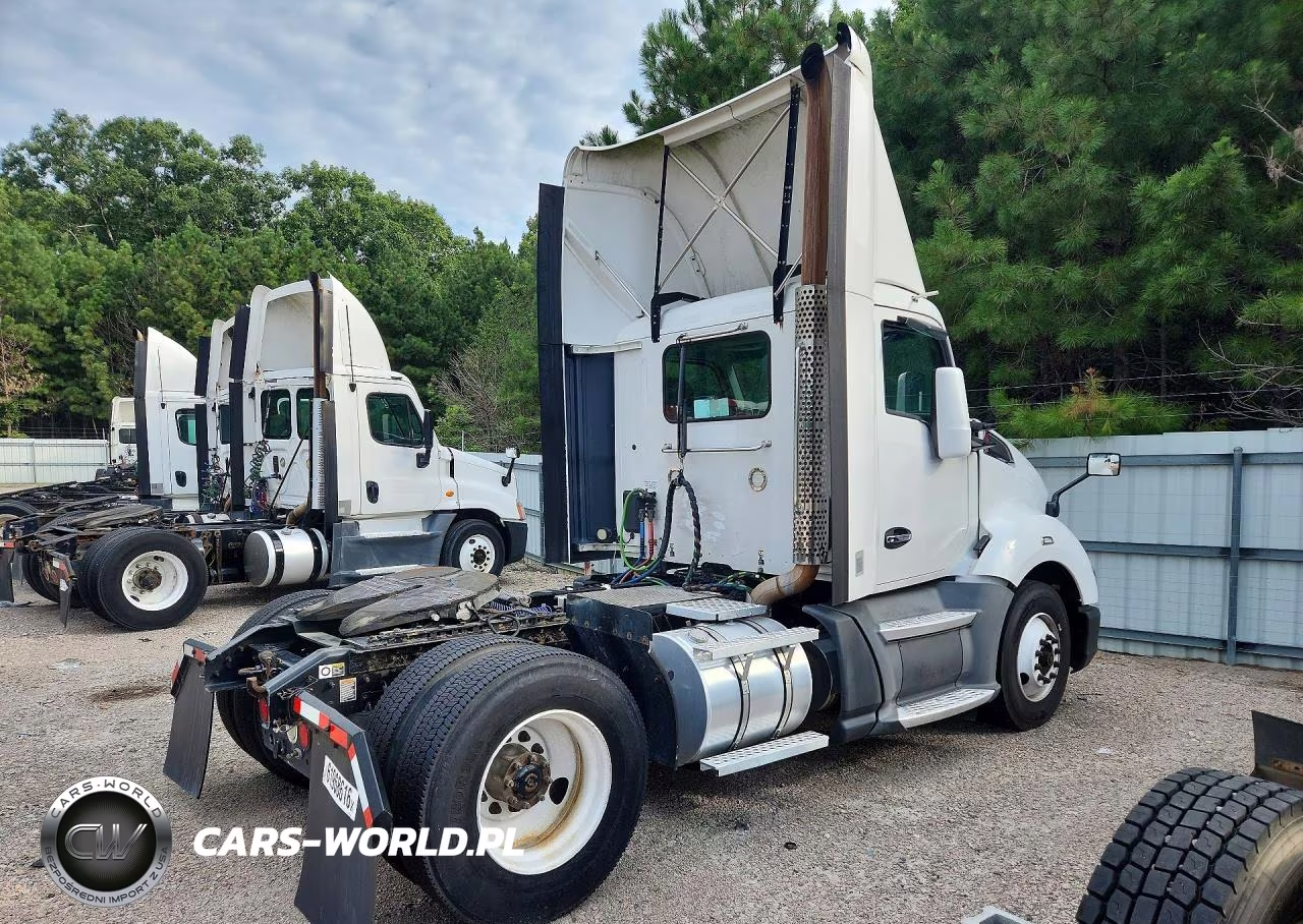 2018 Kenworth T680 Semi Truck VIN:1XKYA48X0JJ204290 - 3