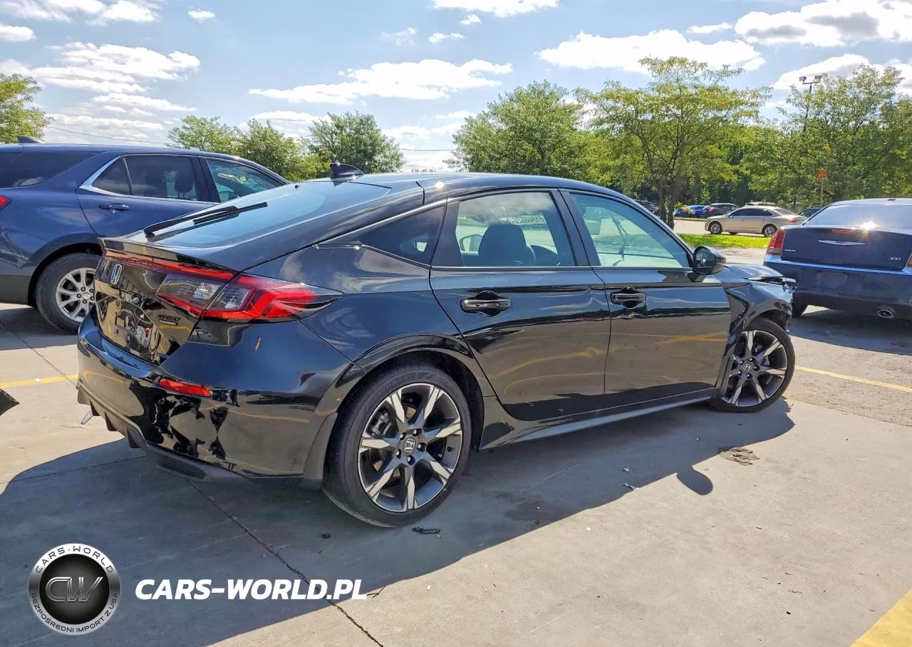 2026 Honda Civic Sport Touring VIN:19XFL4H97TE003081 - 3