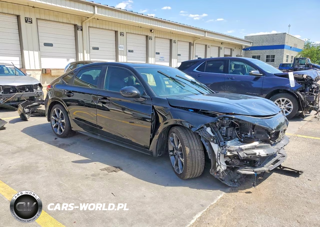 2026 Honda Civic Sport Touring VIN:19XFL4H97TE003081 - 4