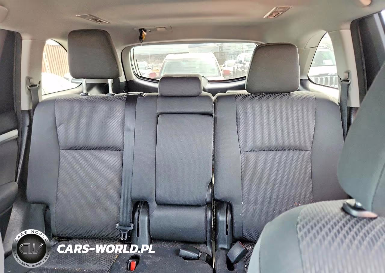 2018 Toyota Highlander Le VIN:5TDZARFH6JS039986 - 10
