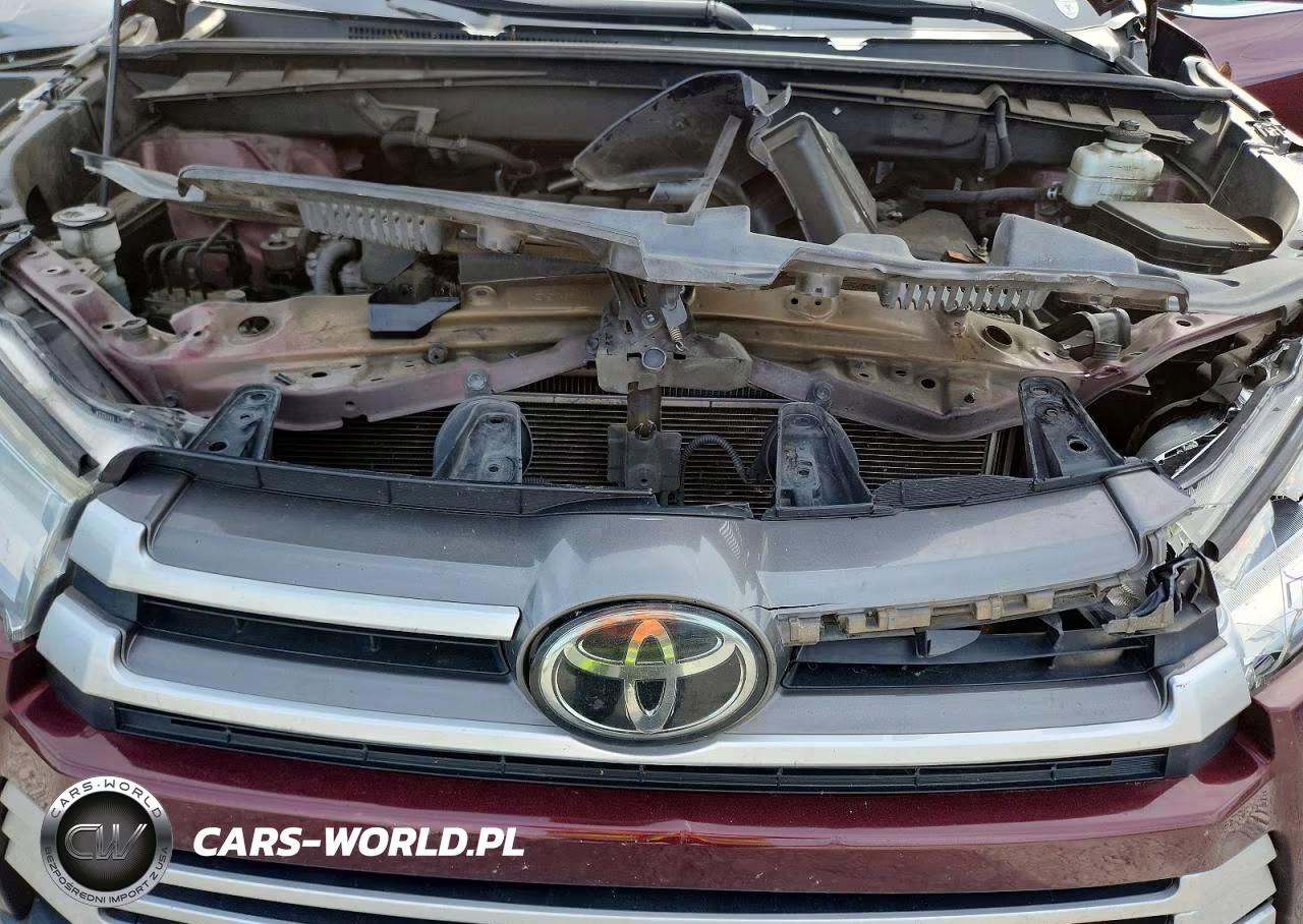 2018 Toyota Highlander Le VIN:5TDZARFH6JS039986 - 12