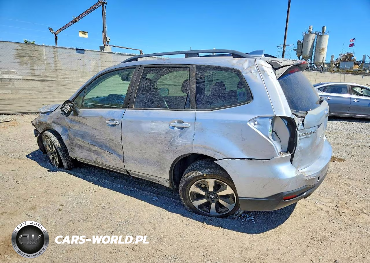 2018 Subaru Forester 2.5I Premium VIN:JF2SJAGC2JH534892 - 2