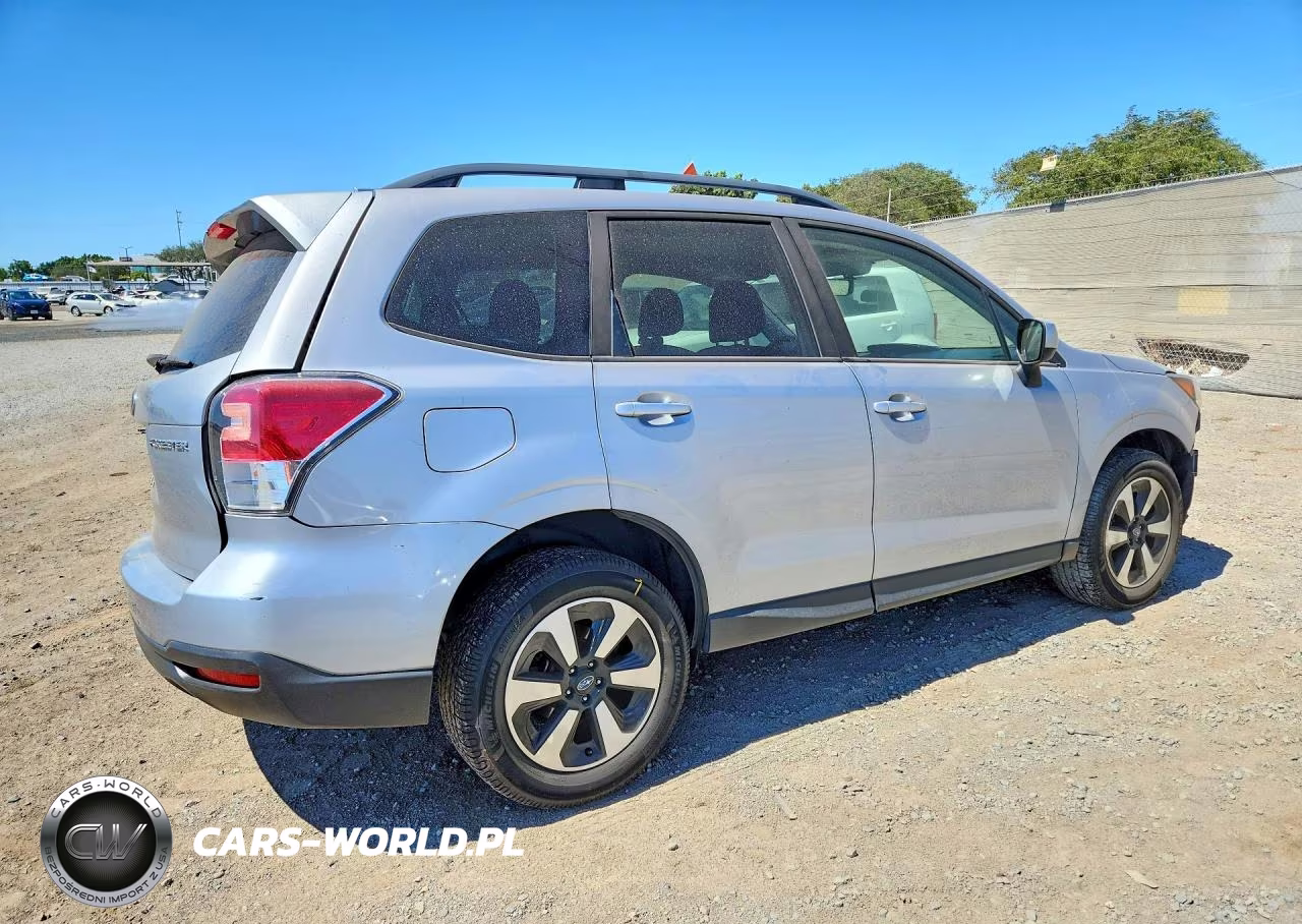 2018 Subaru Forester 2.5I Premium VIN:JF2SJAGC2JH534892 - 3