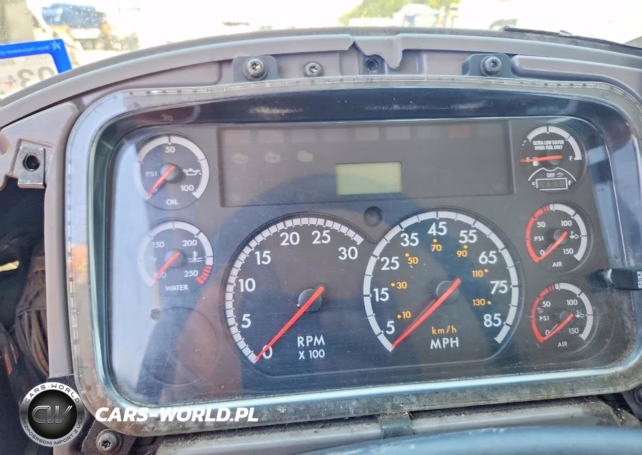 2015 Freightliner Business Class M2 Semi Truck VIN:1FUBC5CY1FHGK0778 - 9