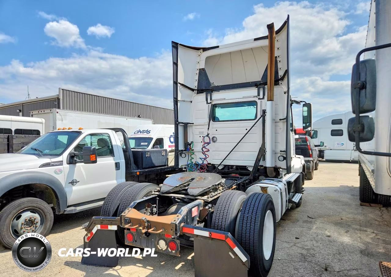 2016 Volvo Vn Vnl VIN:4V4N39TG5GN965643 - 3