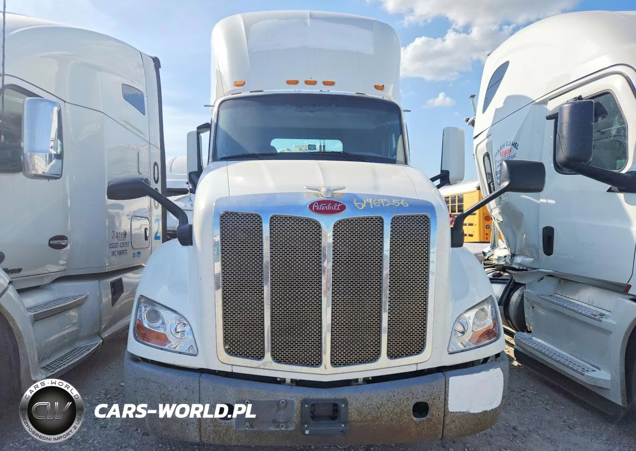 2017 Peterbilt 579 Semi Truck VIN:1XPBA48X7HD428987 - 5