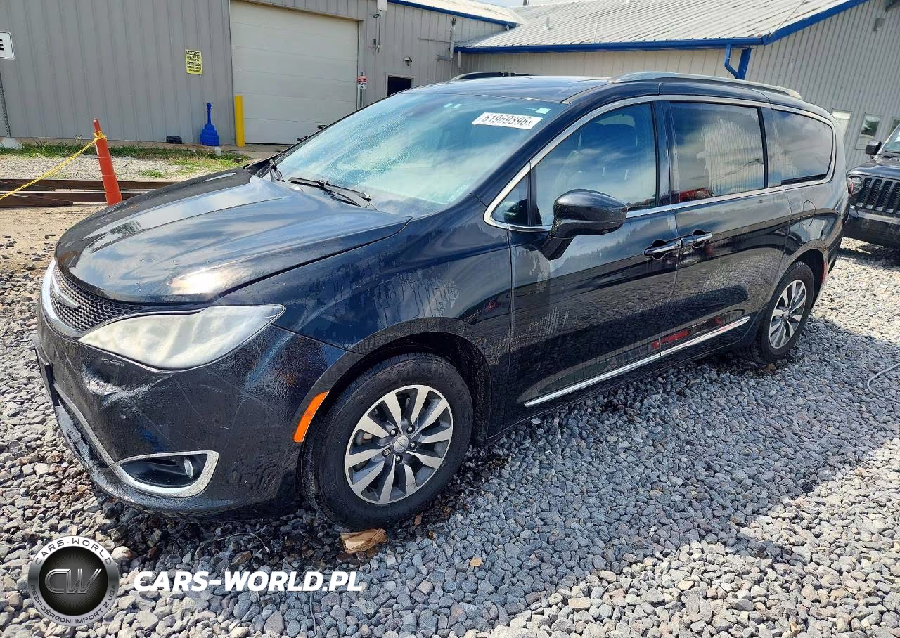 2020 Chrysler Pacifica Touring L Plus – zdjęcie 1 z 13
