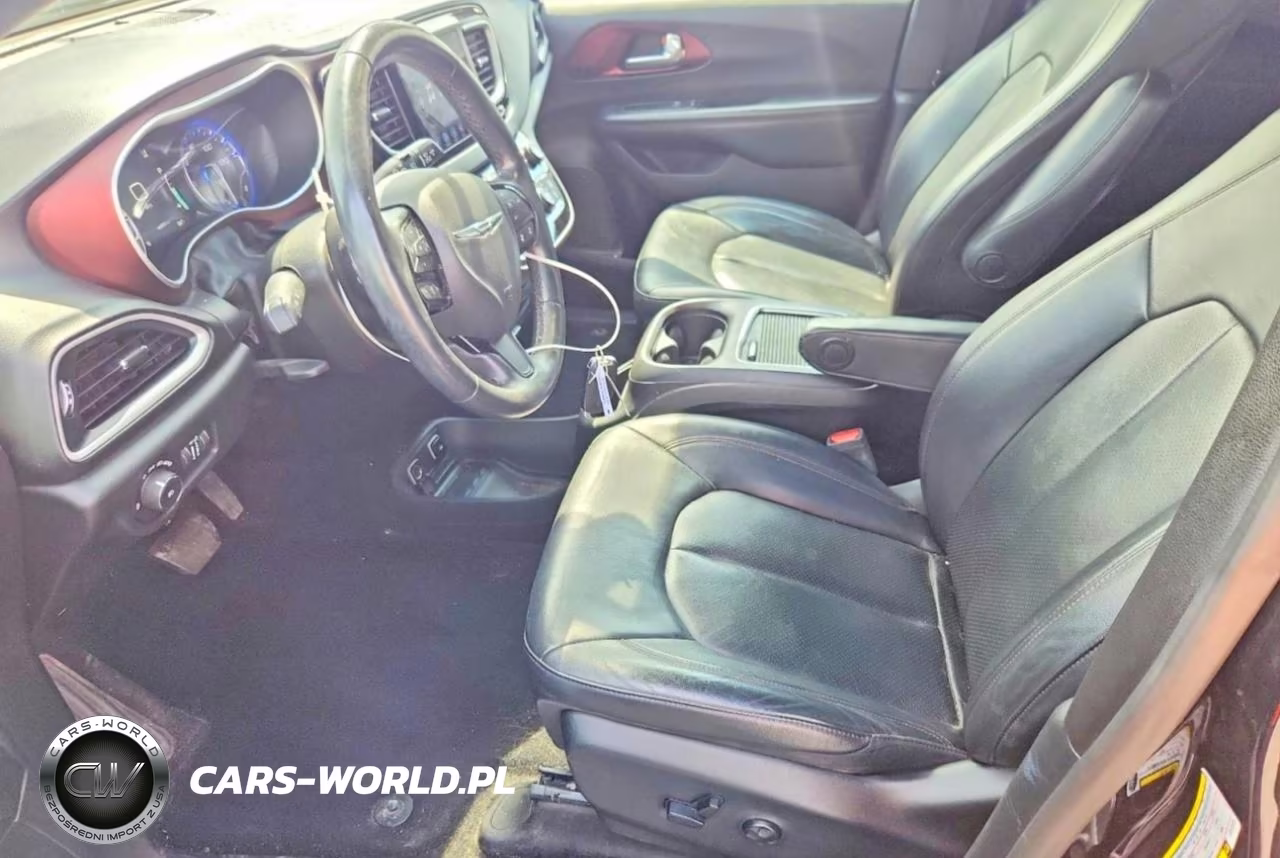 2020 Chrysler Pacifica Touring L Plus VIN:2C4RC1EG5LR113172 - 7
