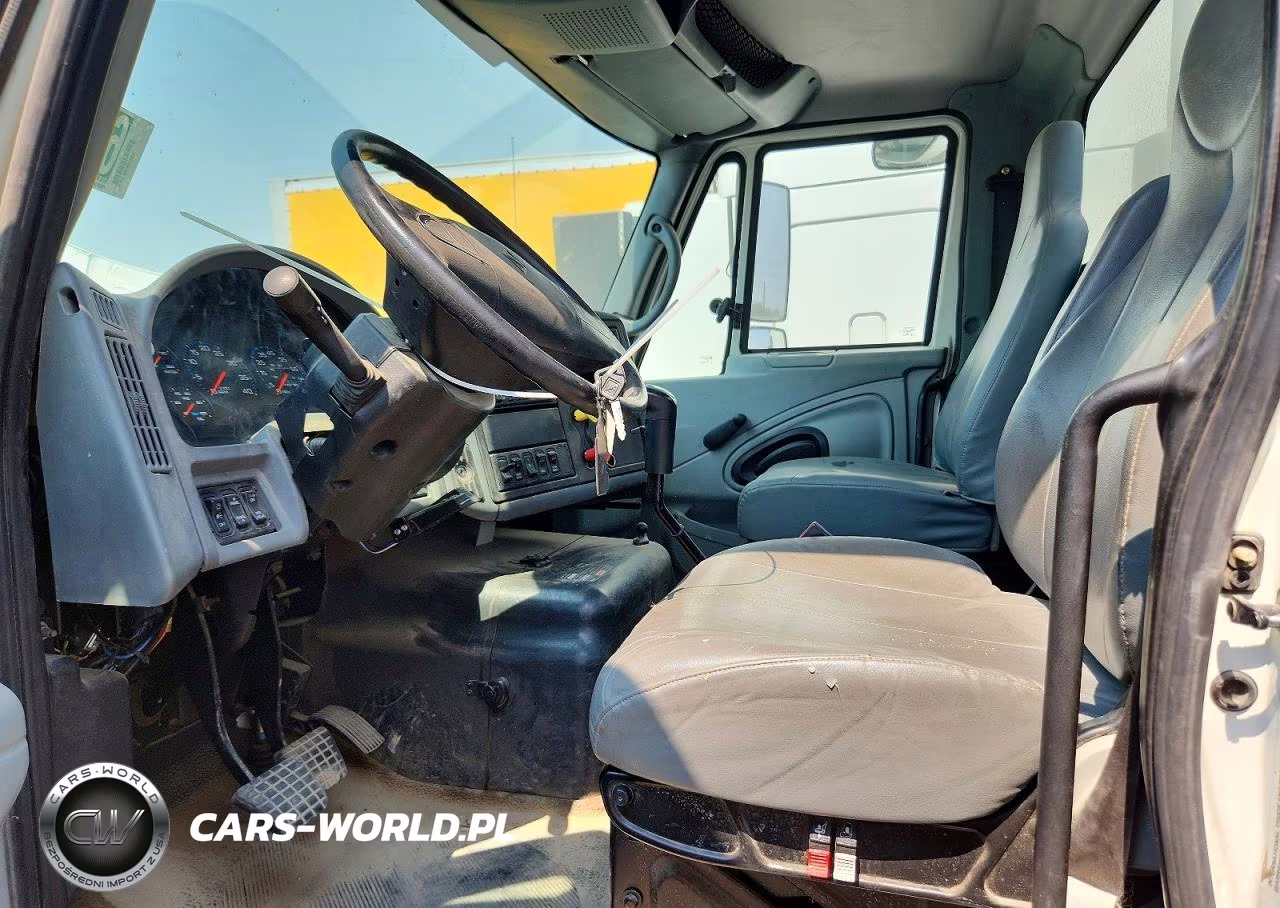 2007 International 8600 Semi Truck VIN:1HSHXAHR17J551749 - 7
