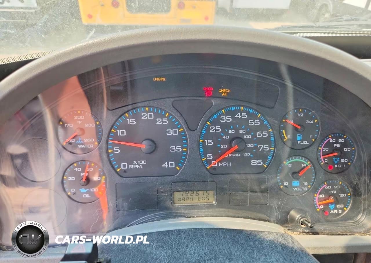 2007 International 8600 Semi Truck VIN:1HSHXAHR17J551749 - 9
