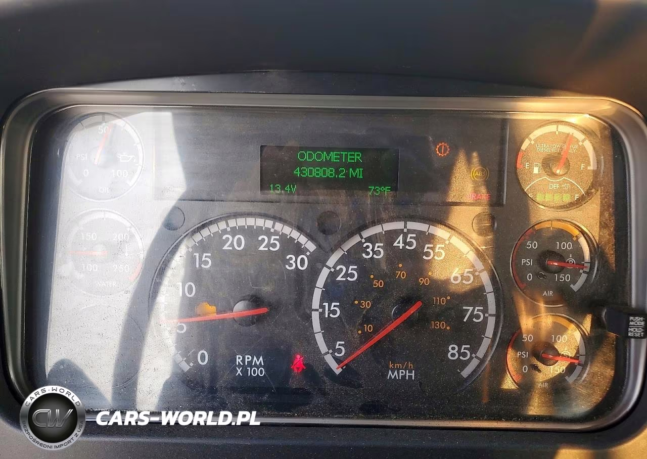 2019 Freightliner M2 112 Medium Duty VIN:1FUJC5DV0KHKN7882 - 9