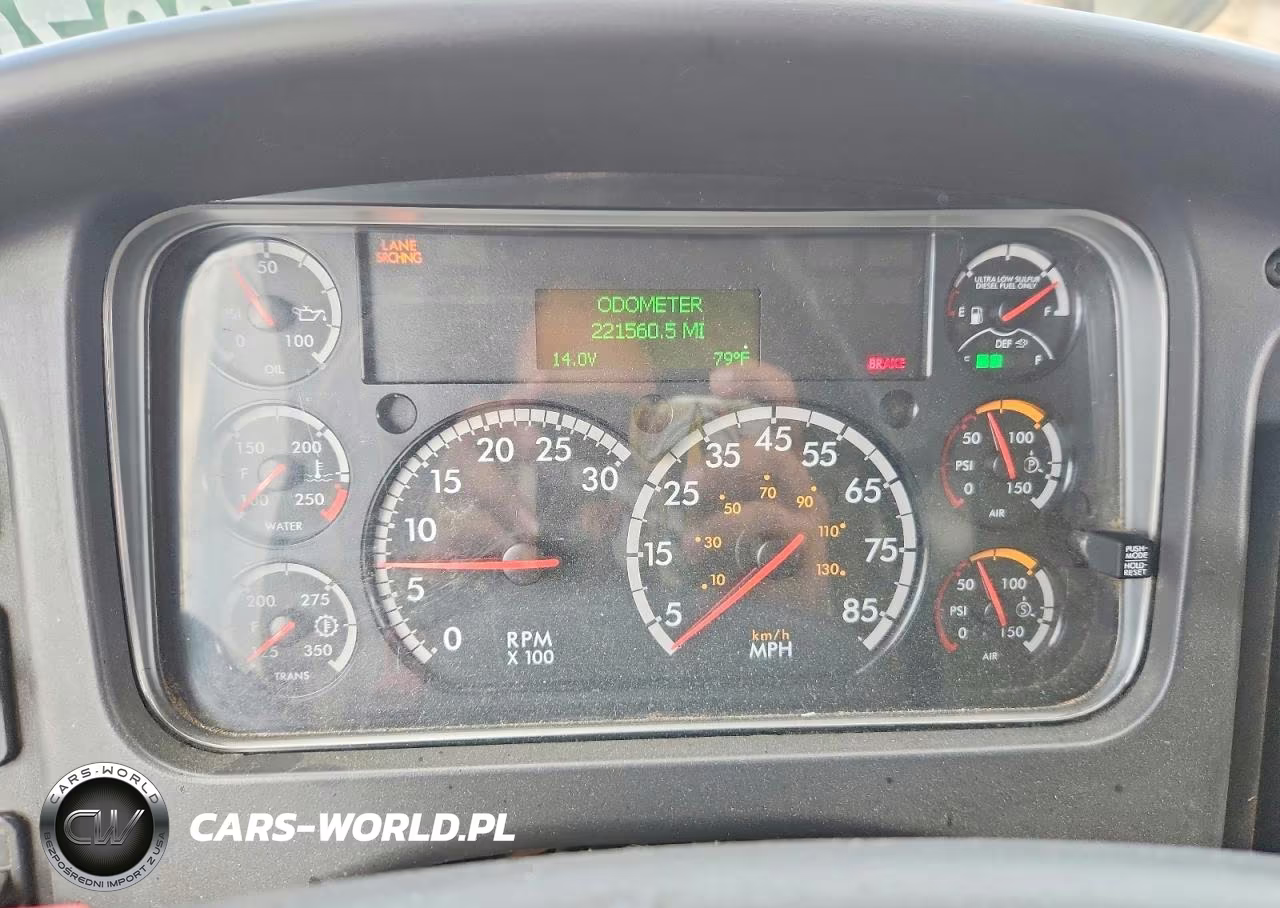 2019 Freightliner Business Class M2 Box Truck VIN:1FVACXFCXKHKG4773 - 9