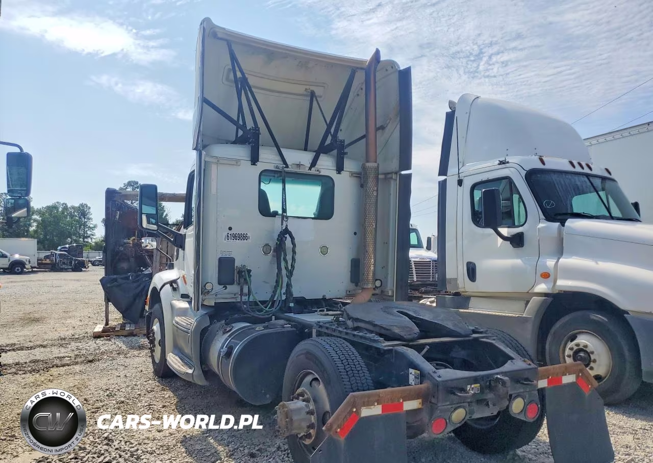 2015 Peterbilt 579 Semi Truck VIN:1XPBA48X4FD299412 - 2