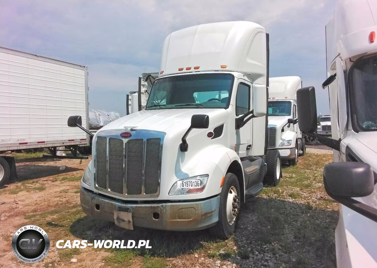 2016 Peterbilt 579 Semi Truck