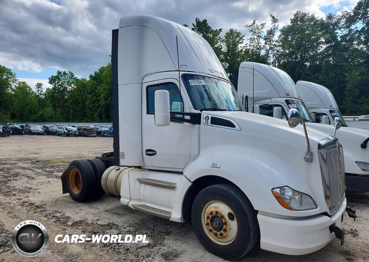 2015 Kenworth Construction T680 VIN:1XKYA48X7FJ403411 - 4