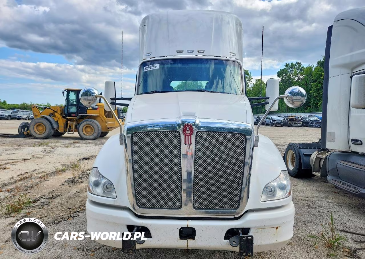 2015 Kenworth Construction T680 VIN:1XKYA48X7FJ403411 - 5