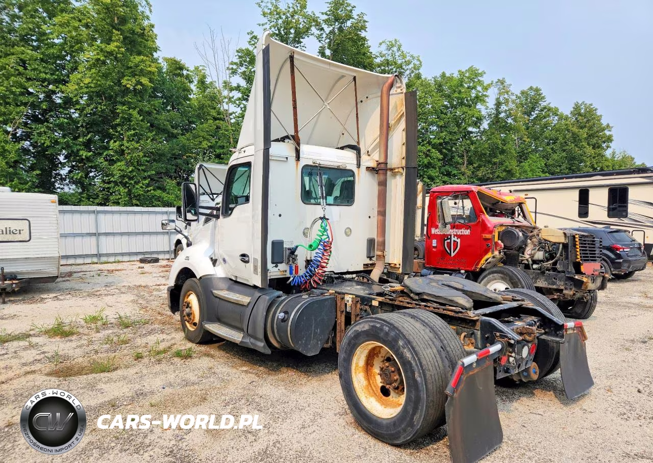 2016 Kenworth Construction T680 VIN:1XKYA48X6GJ496441 - 2