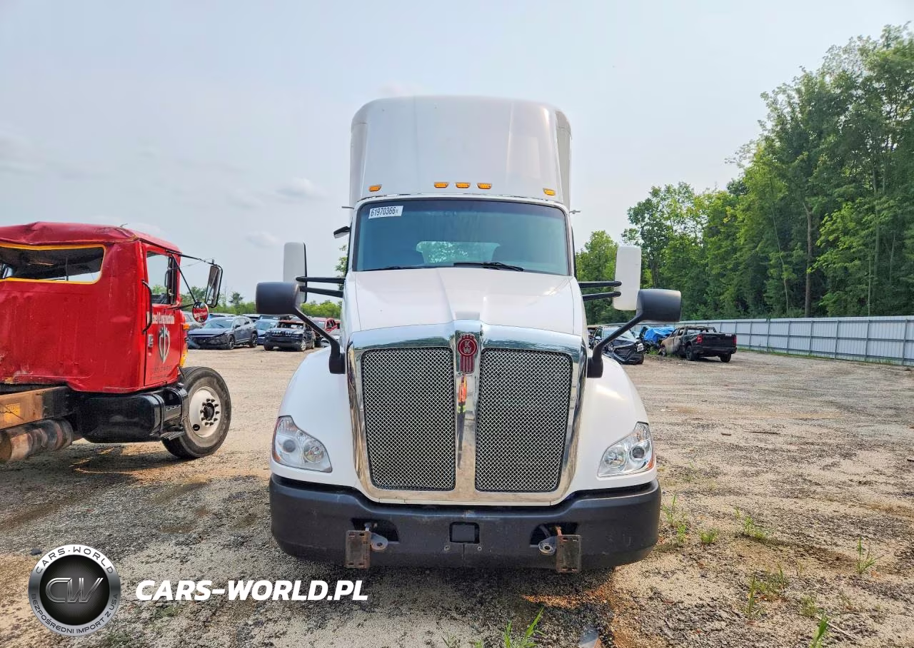 2016 Kenworth Construction T680 VIN:1XKYA48X6GJ496441 - 5