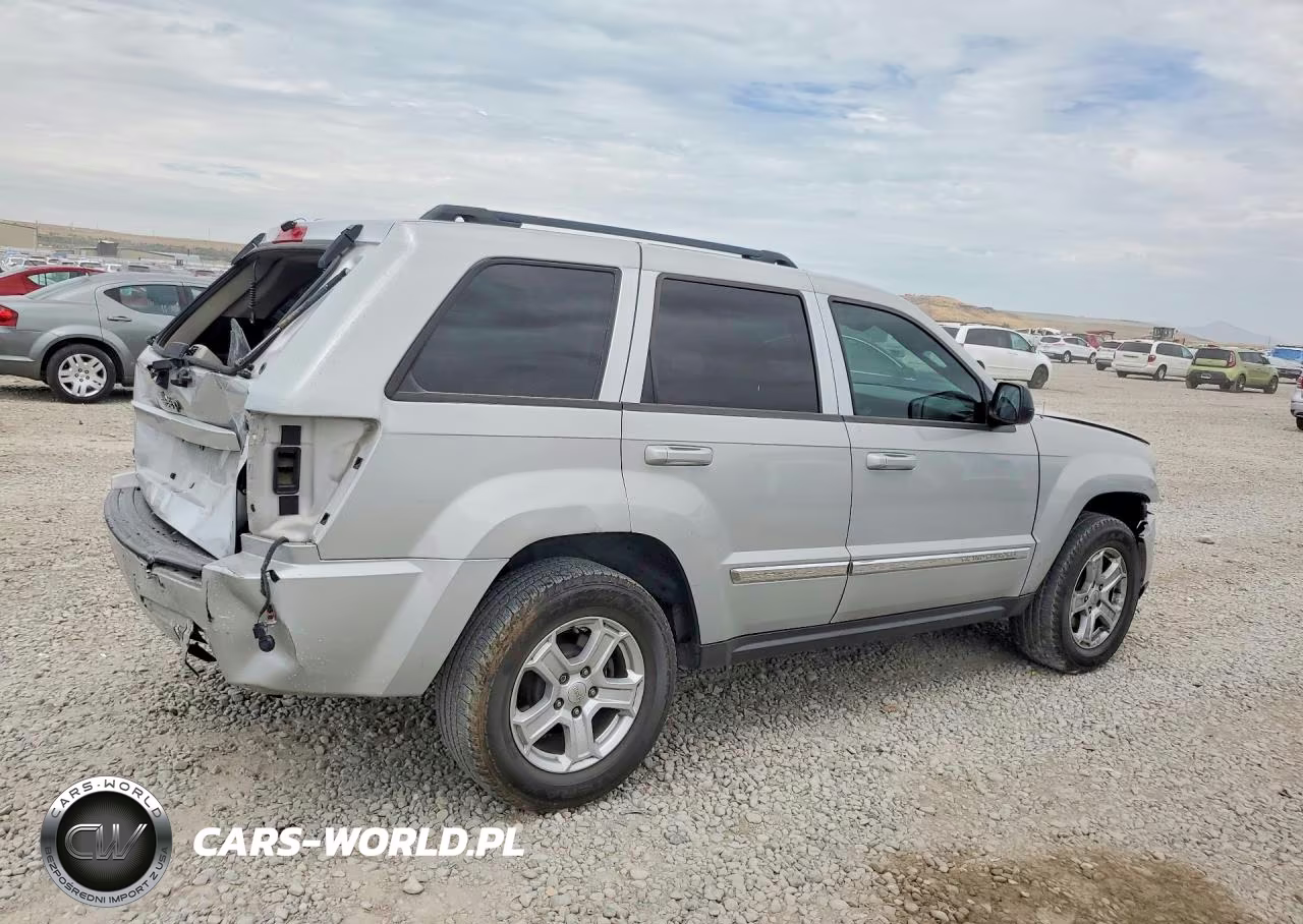 2010 Jeep Grand Cherokee Laredo VIN:1J4PR4GK3AC160726 - 3